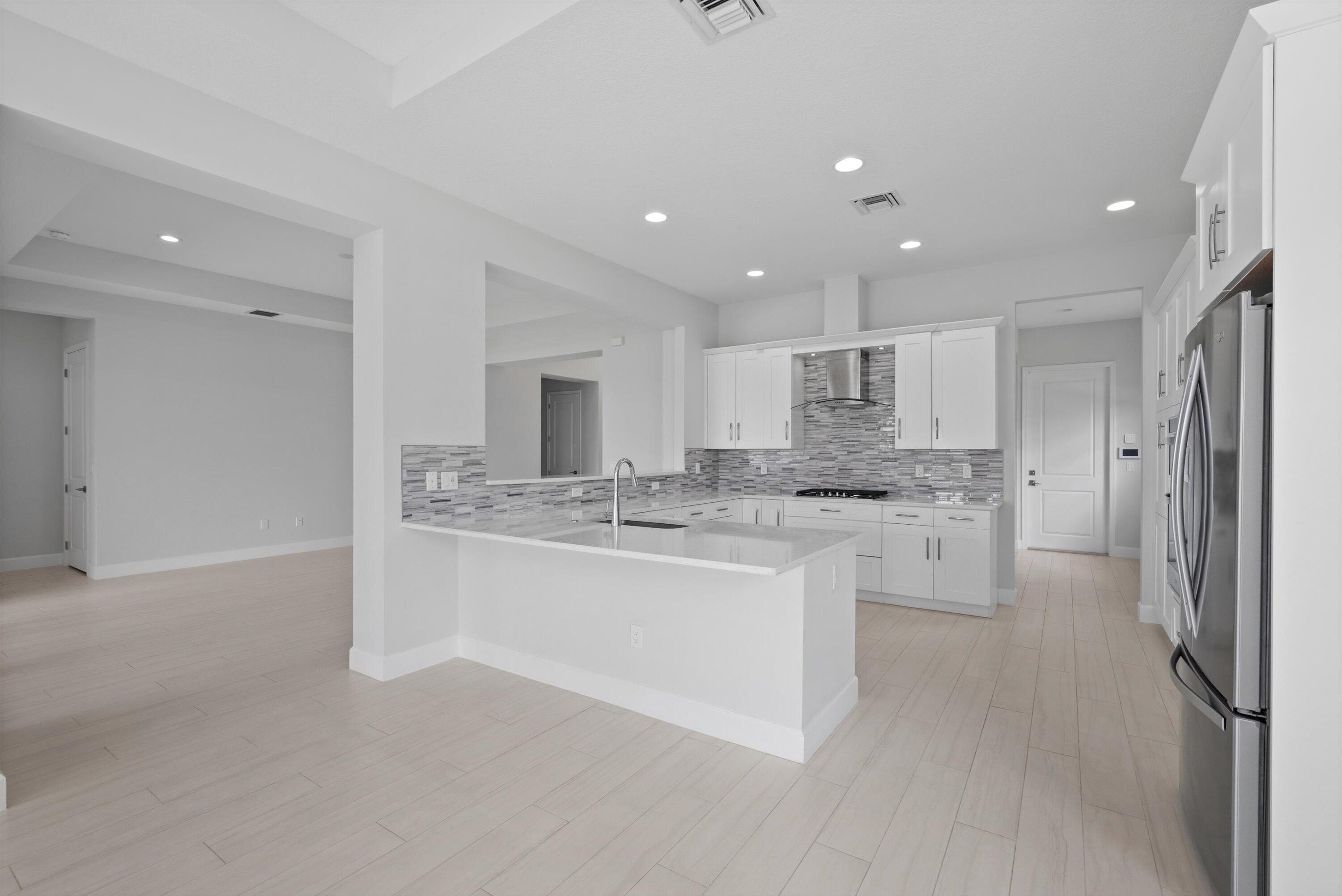MEADOWS OF WESTLAKE - Residential