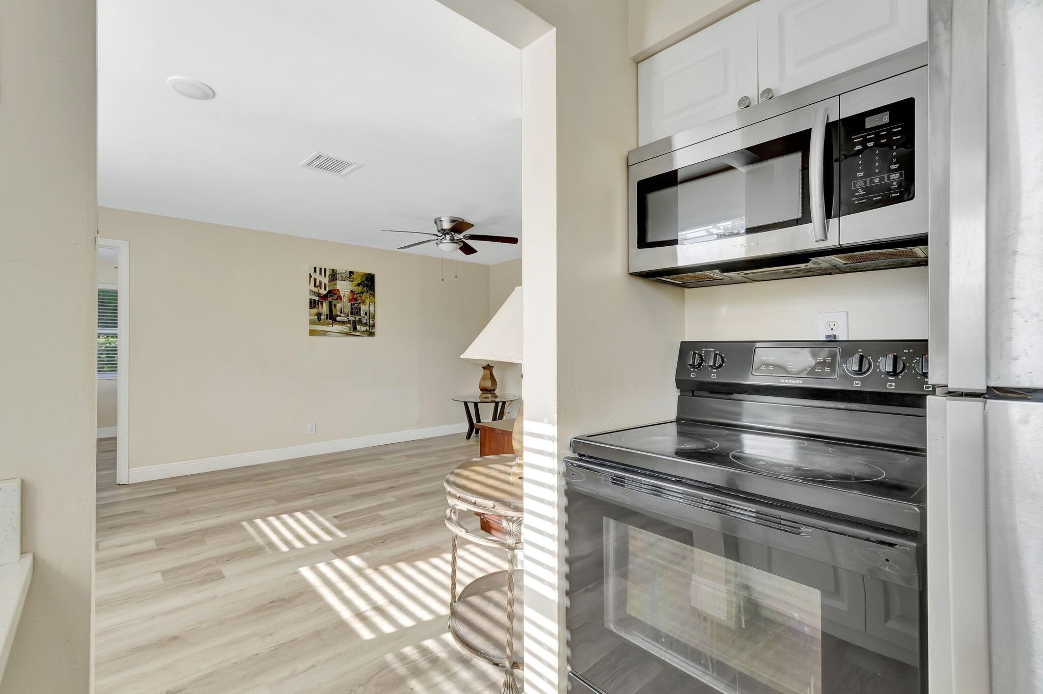 214 NW 7th Avenue