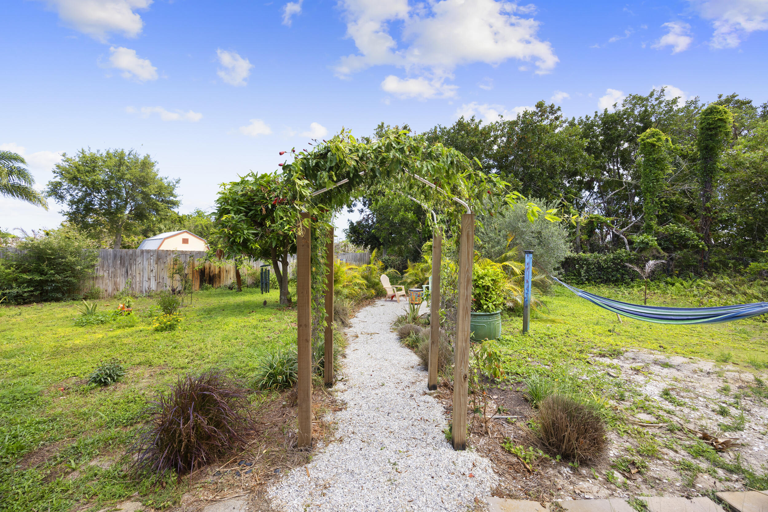 LITTLE VILLAGE UNREC - Residential