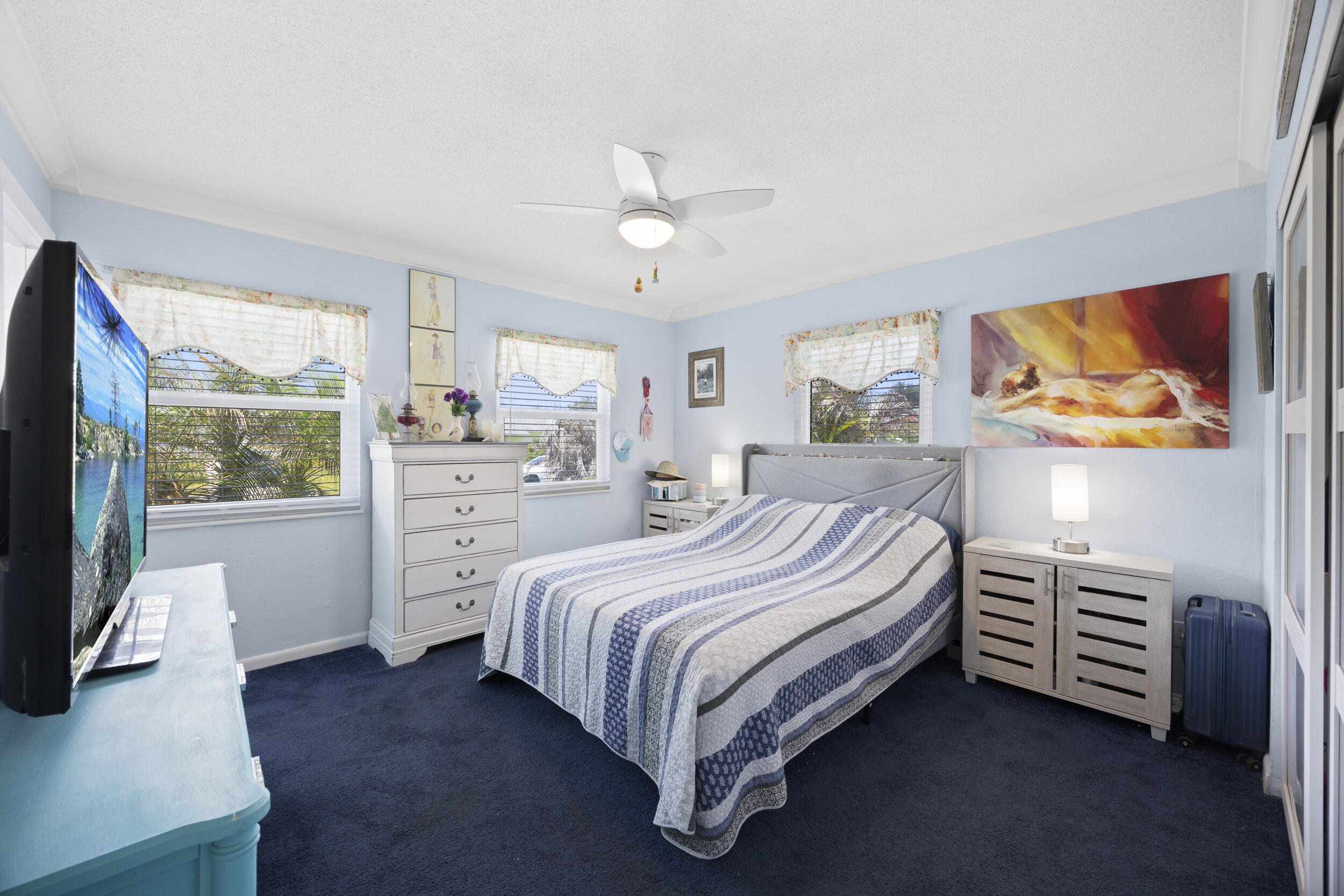 LITTLE VILLAGE UNREC - Residential