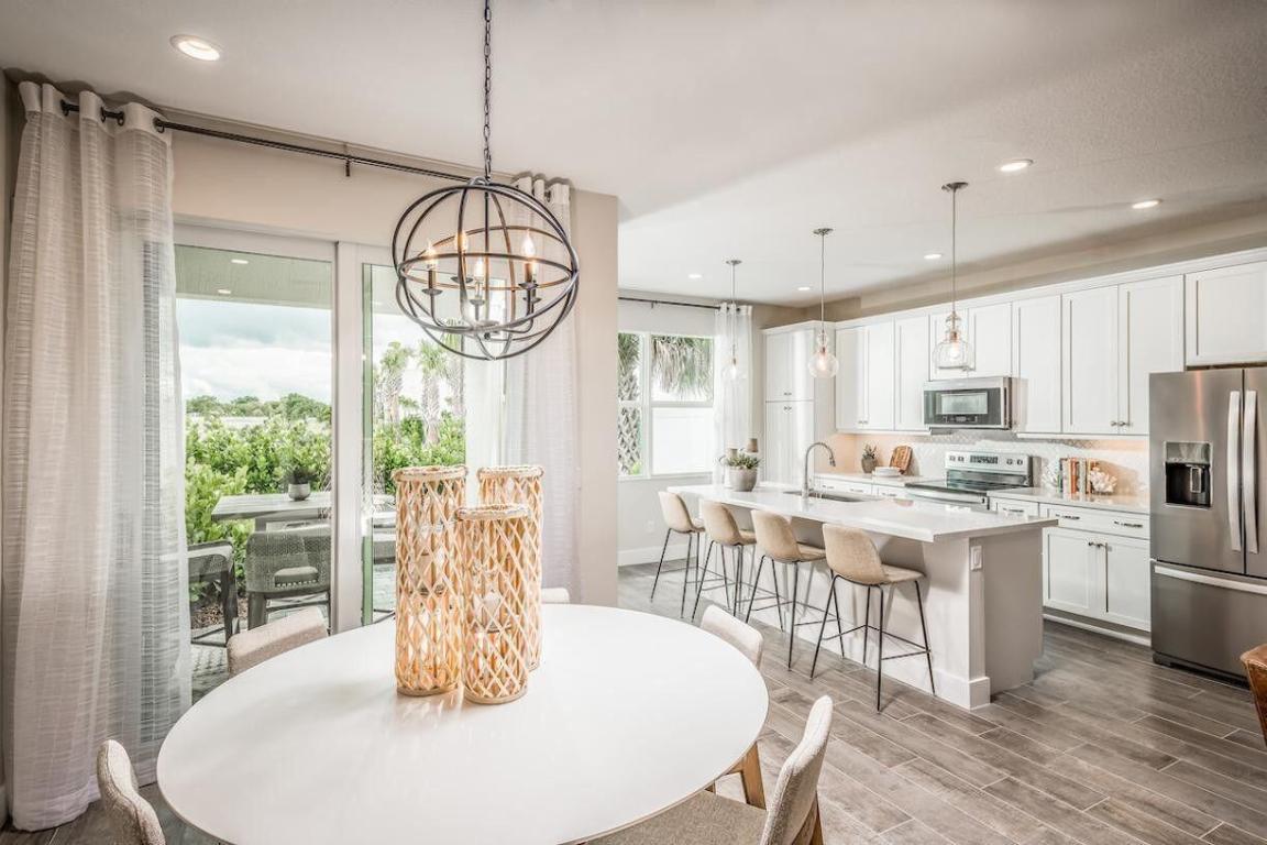 DEERFIELD CROSSING - Residential Lease