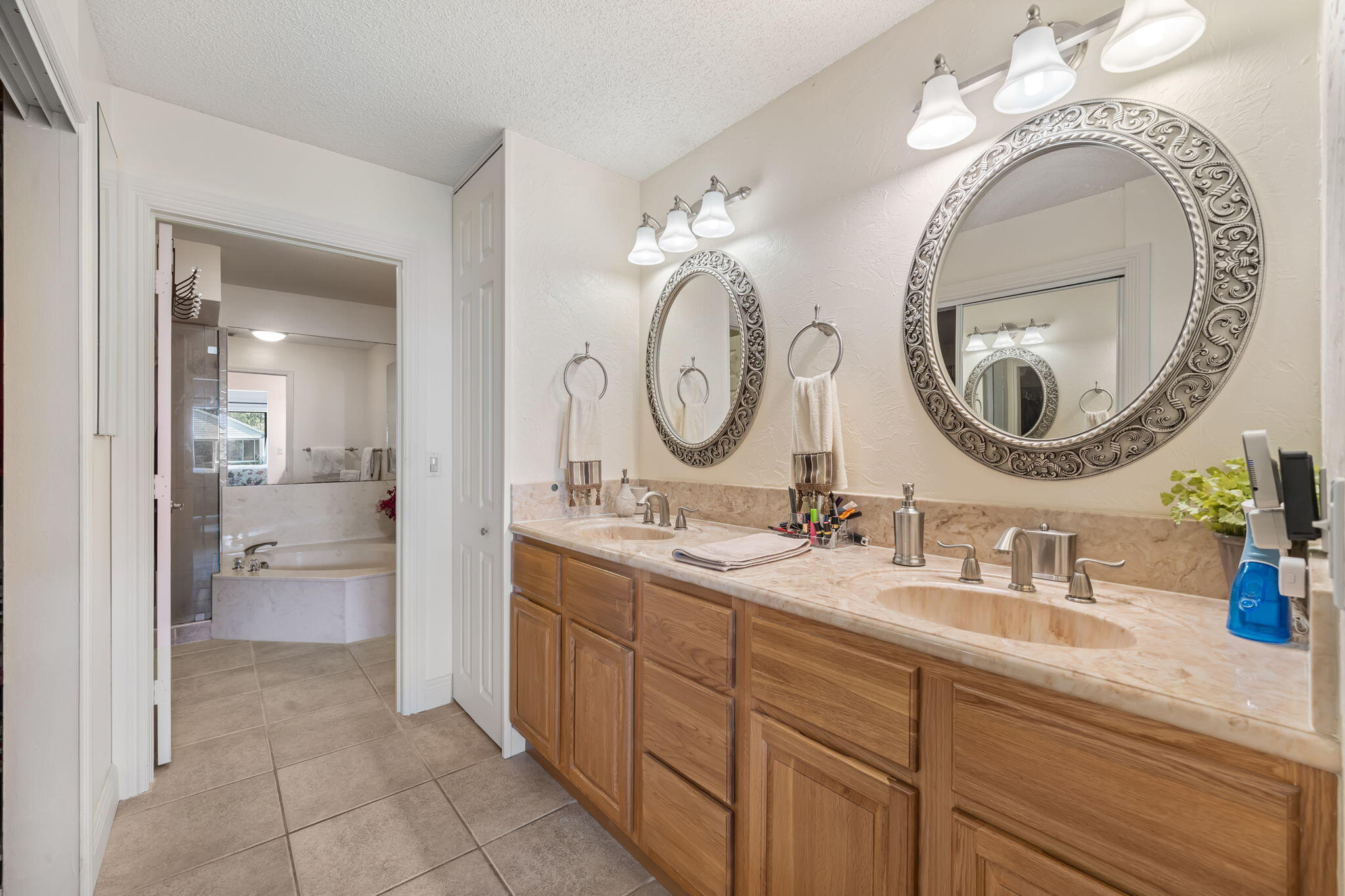 PALM CLUB WEST VILLAGE 2 - Residential