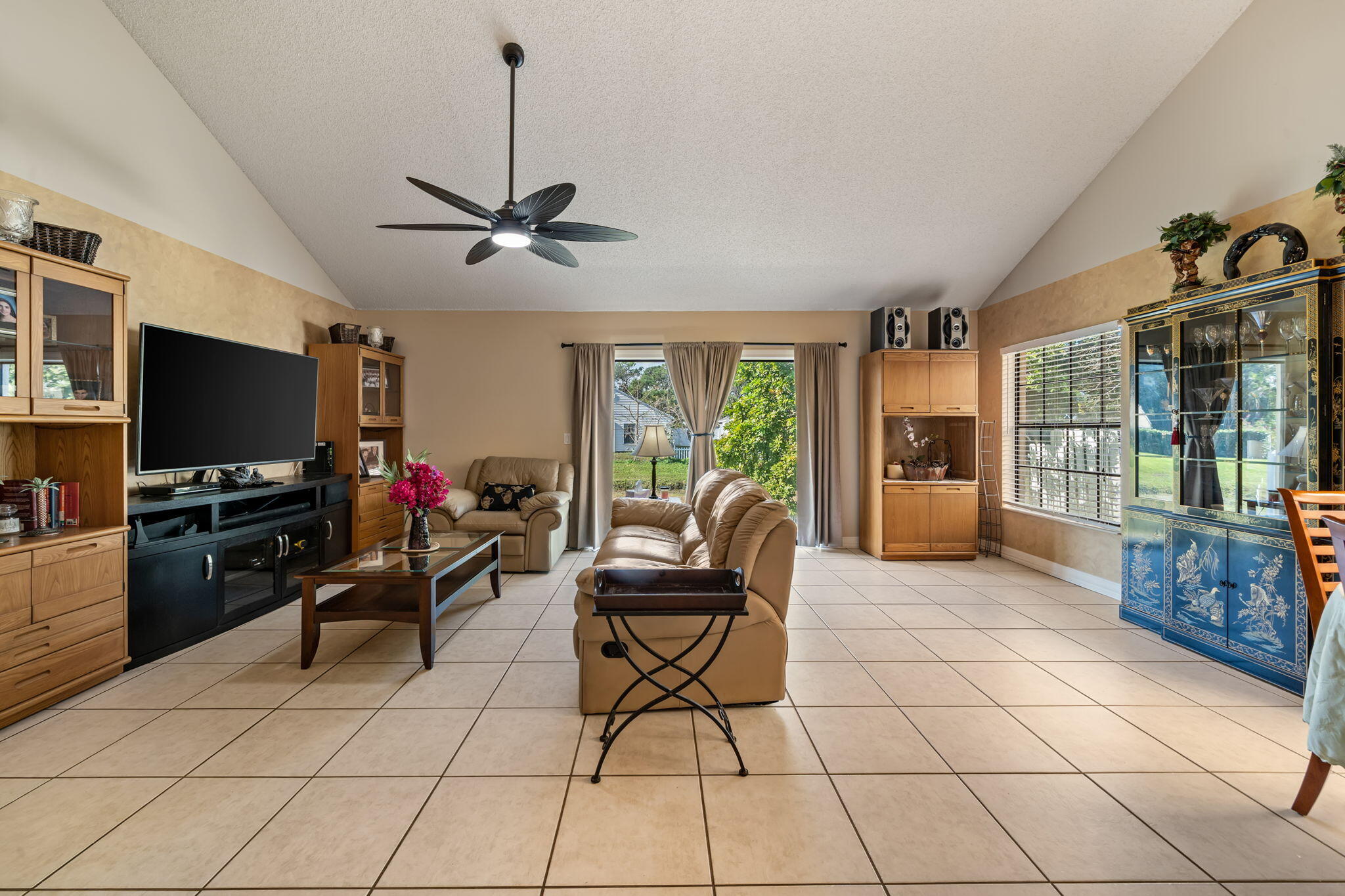 PALM CLUB WEST VILLAGE 2 - Residential