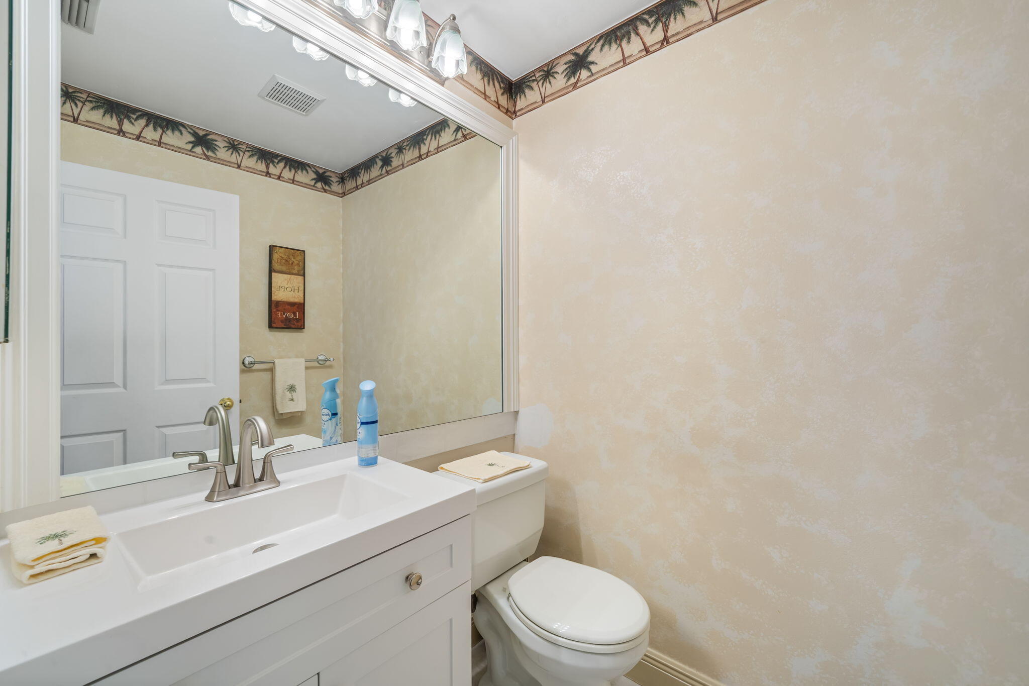 PALM CLUB WEST VILLAGE 2 - Residential