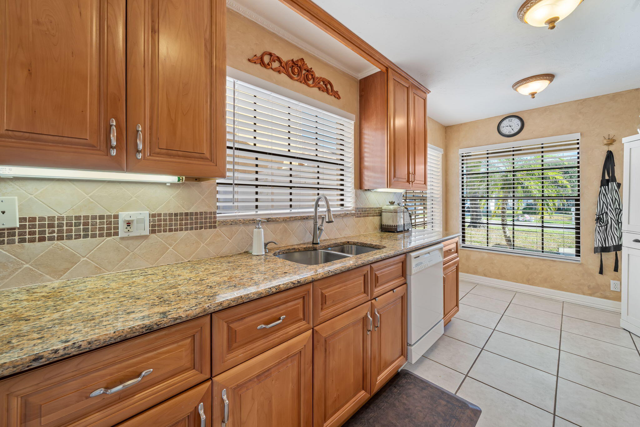 PALM CLUB WEST VILLAGE 2 - Residential