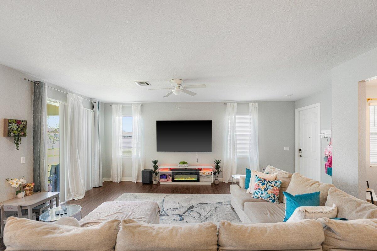COPPER CREEK PLAT NO 2 - Residential Lease