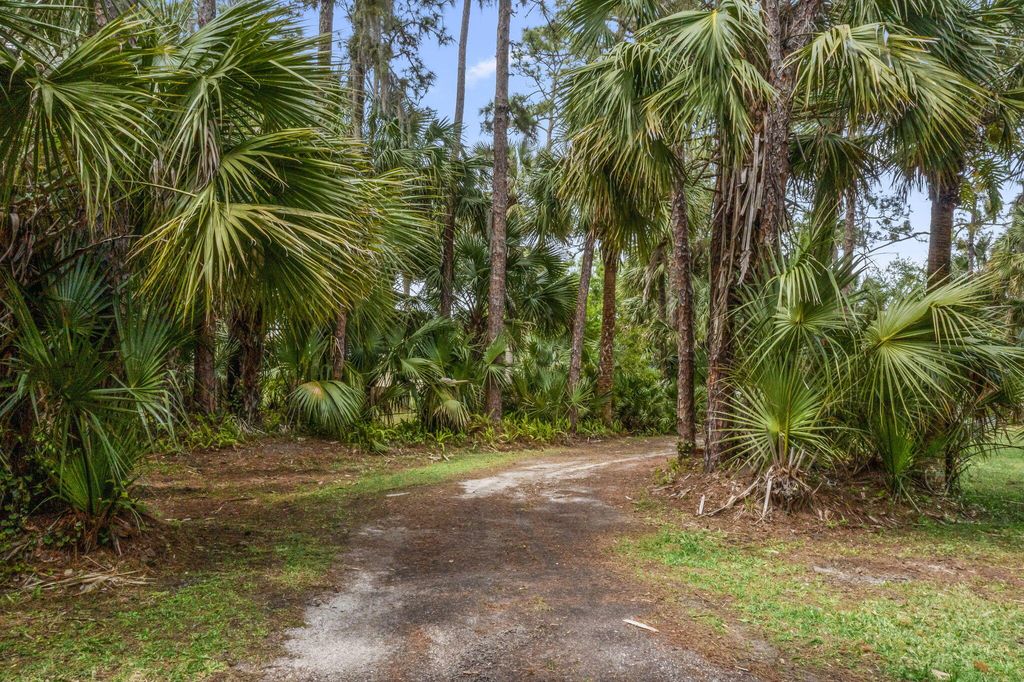 Photo of 5107 Emerson Avenue, Fort Pierce, FL 34951 (MLS # R11070151)