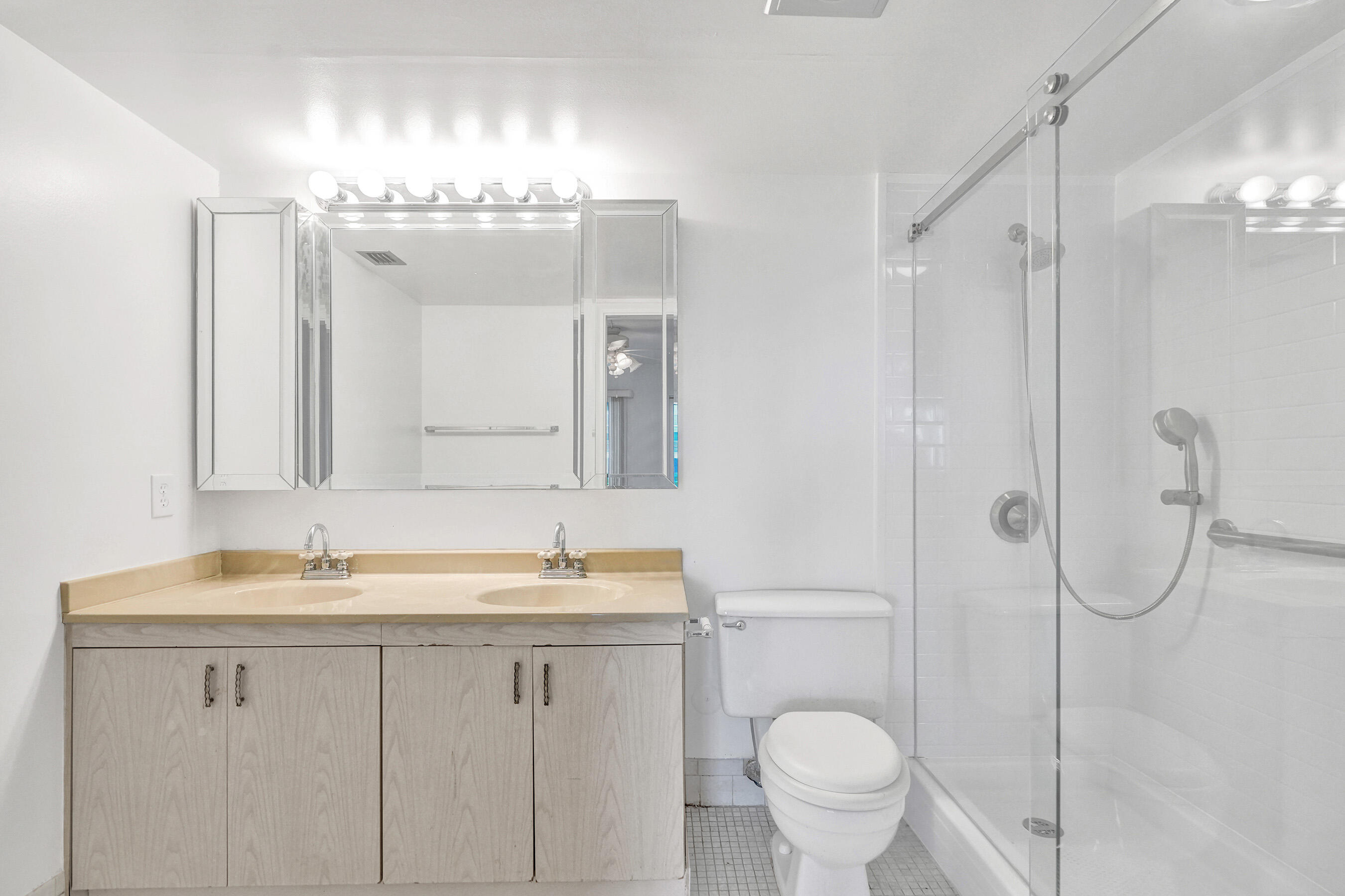 LUCAYA VILLAGE 1-C CONDO - Residential