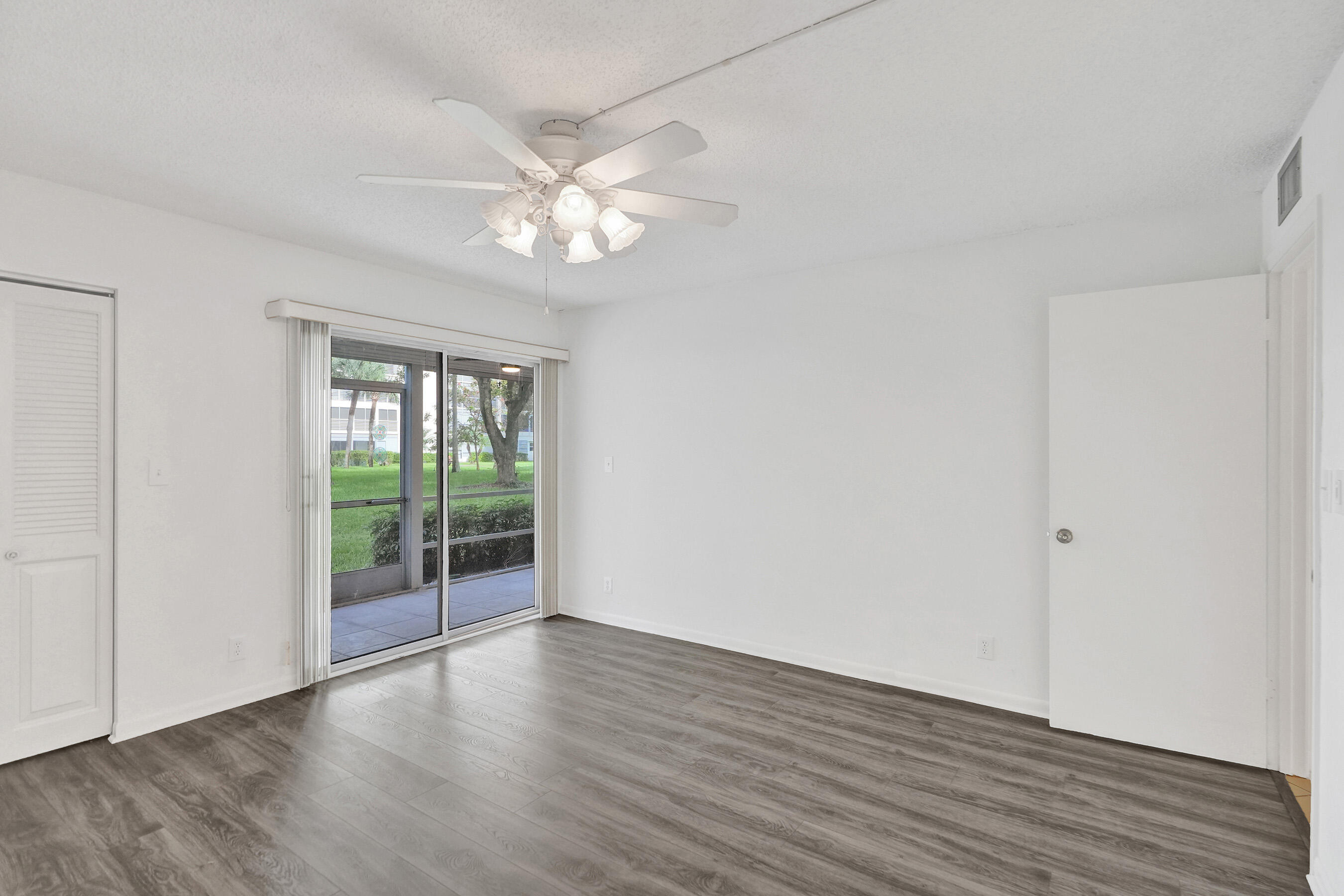 LUCAYA VILLAGE 1-C CONDO - Residential