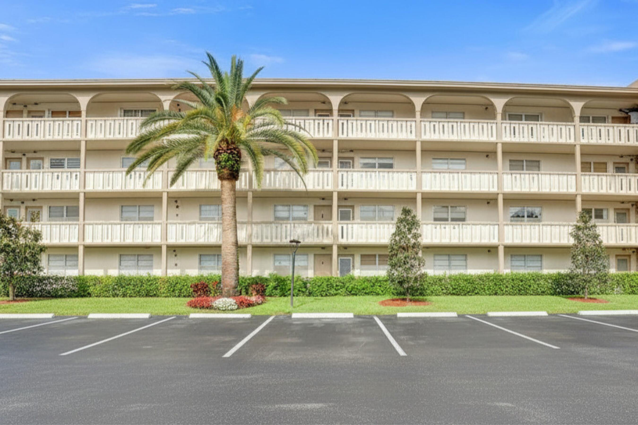 LUCAYA VILLAGE 1-C CONDO - Residential