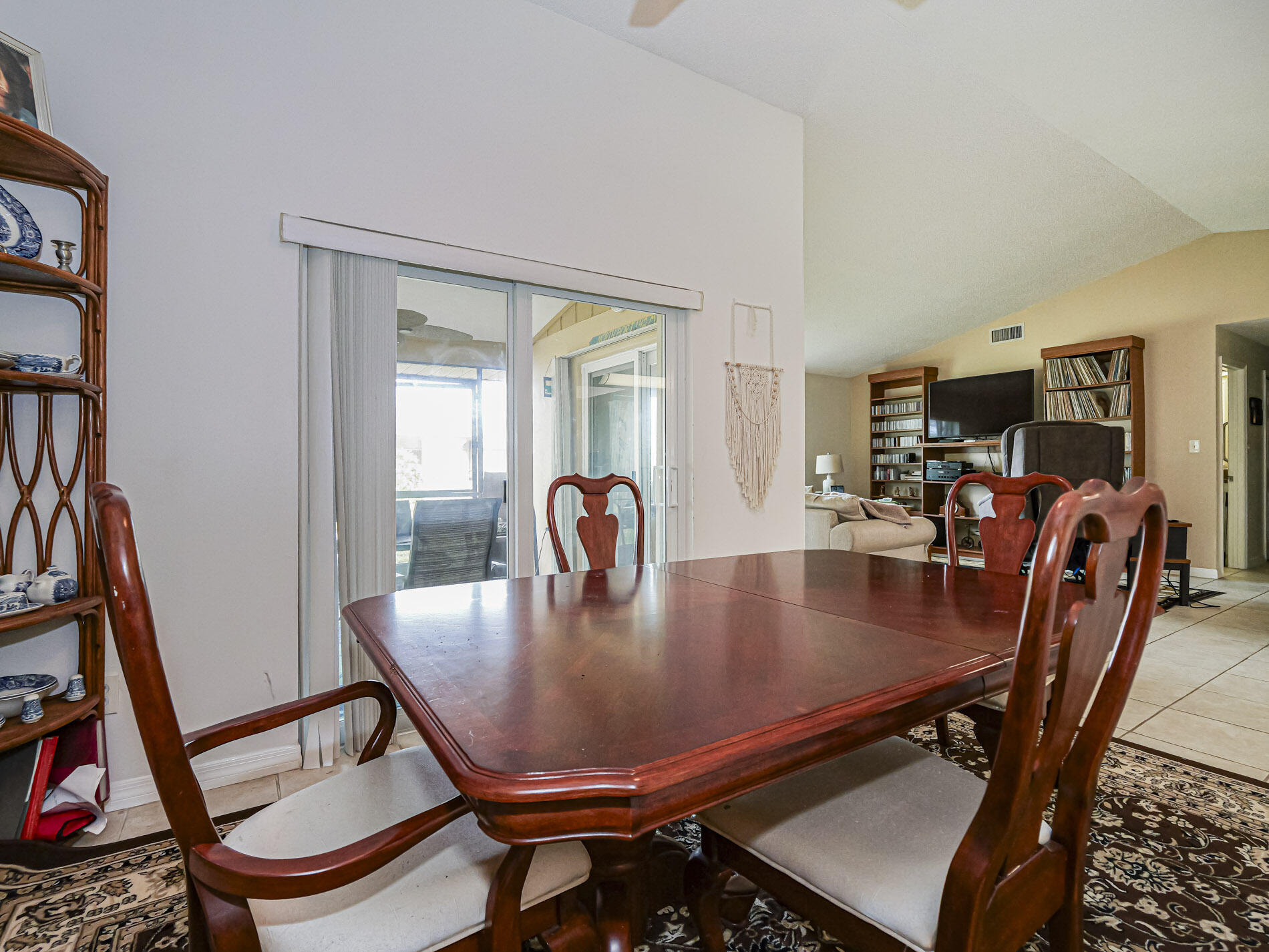 HOLIDAY PINES SUBDIVISION PHASE I - Residential