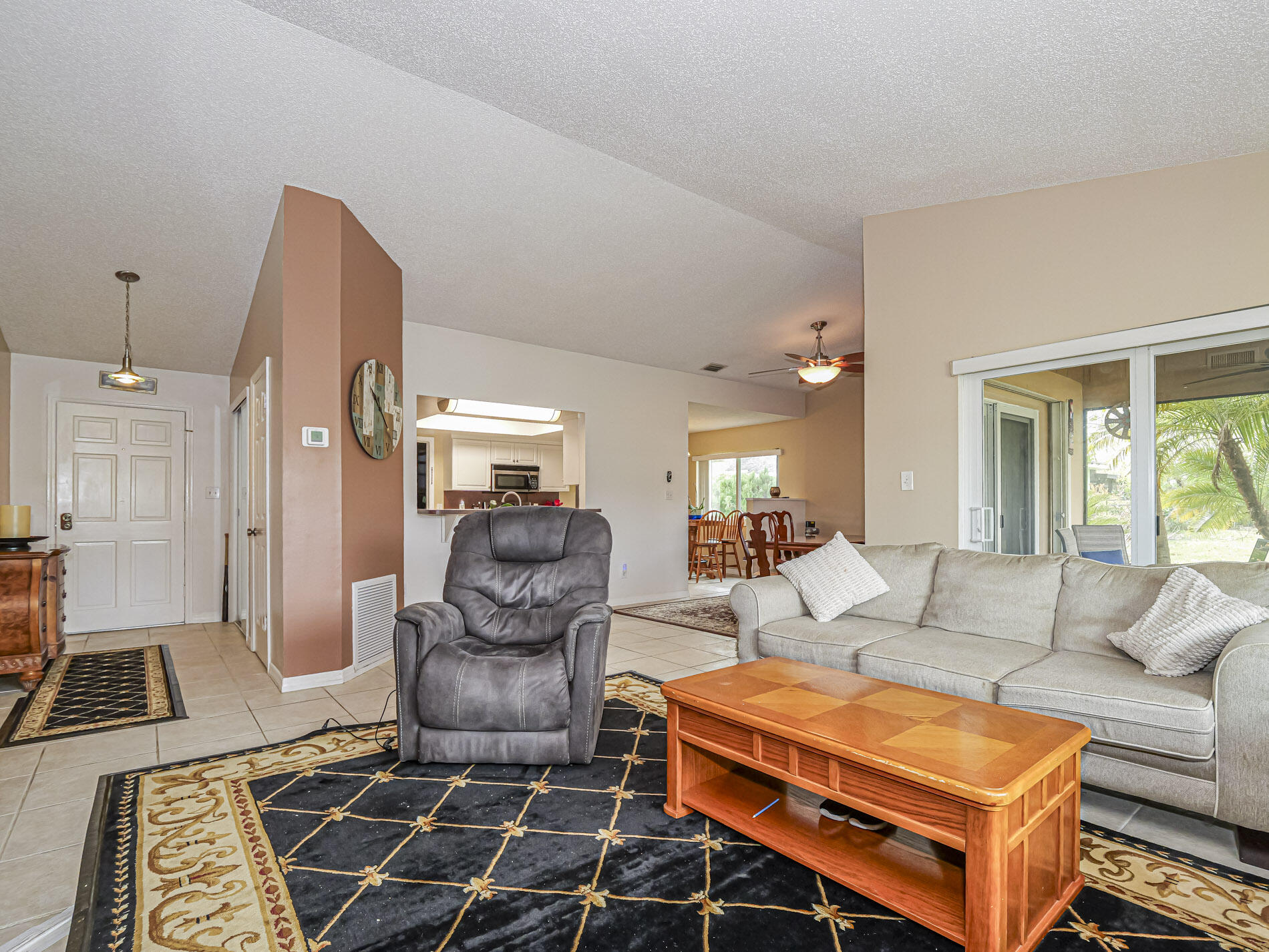 HOLIDAY PINES SUBDIVISION PHASE I - Residential