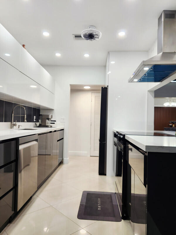 WOODLANDS SEC FIVE - Residential