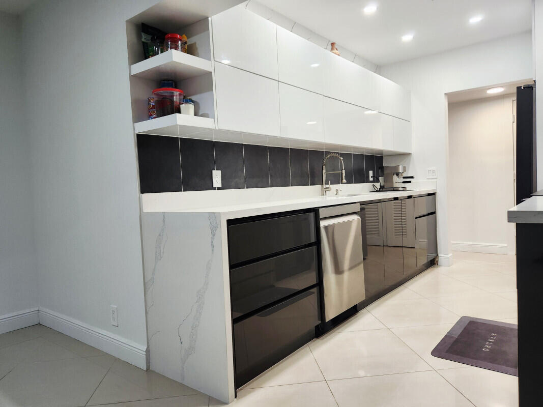 WOODLANDS SEC FIVE - Residential