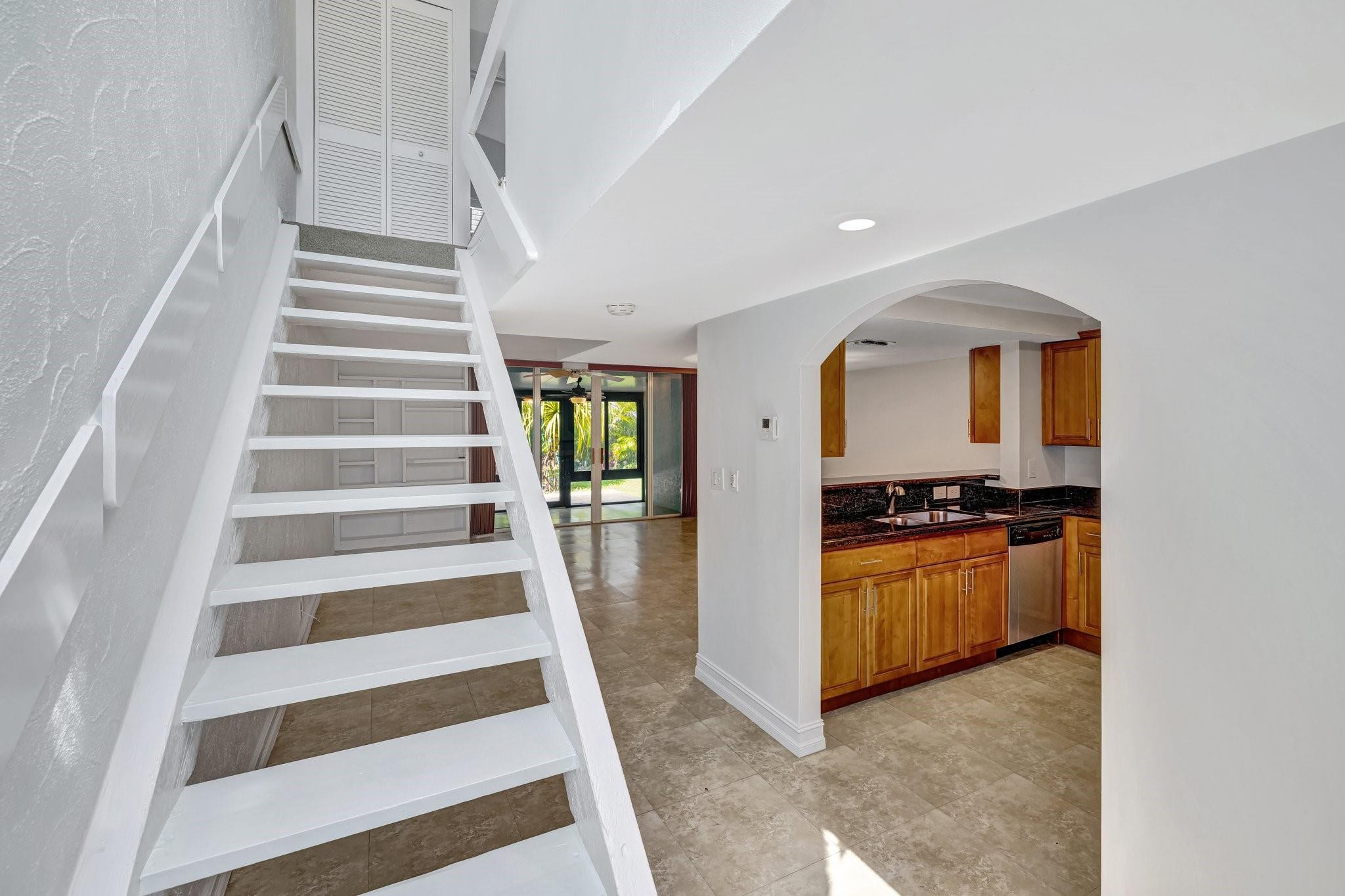 FOOTBRIDGE TOWNHOUSE - Residential