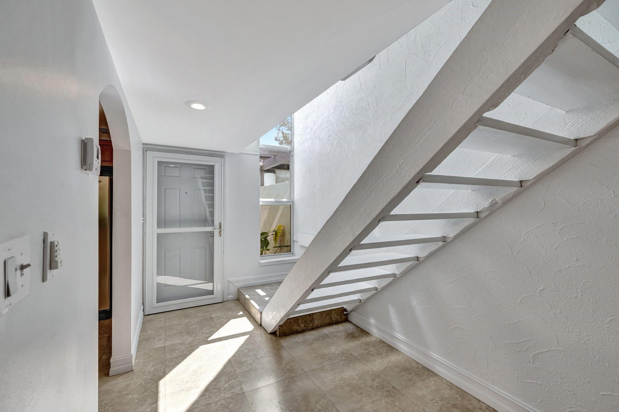 FOOTBRIDGE TOWNHOUSE - Residential