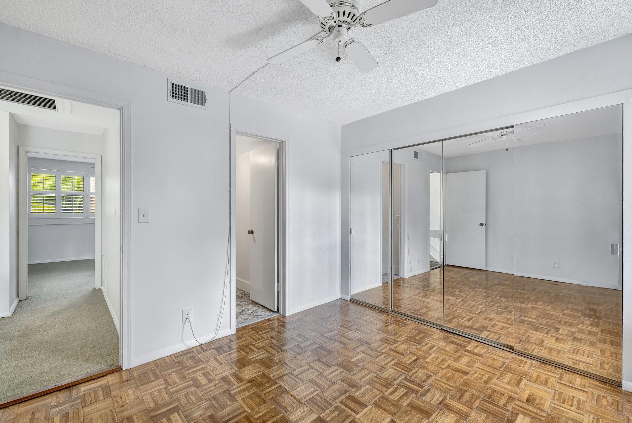 FOOTBRIDGE TOWNHOUSE - Residential