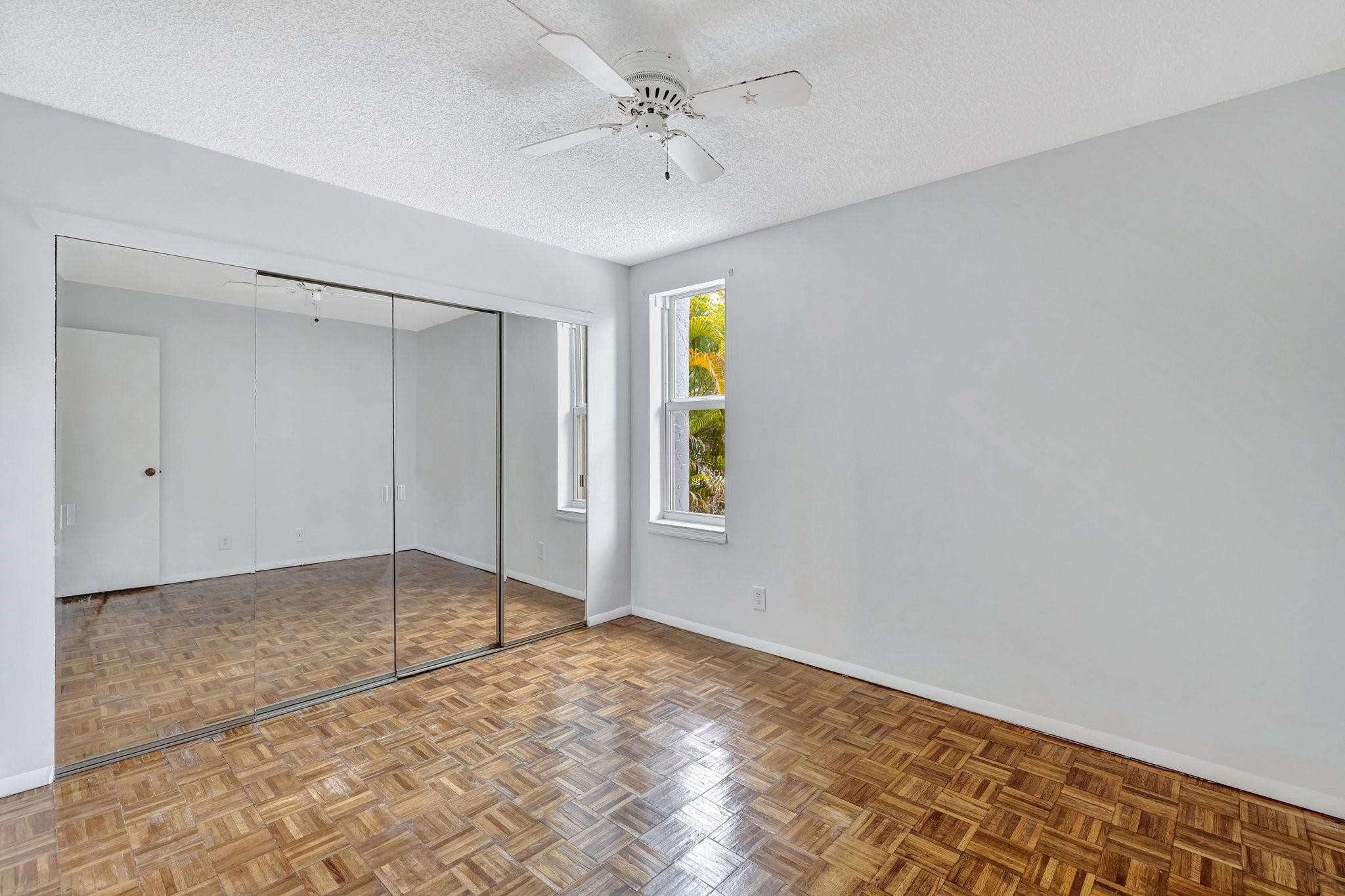 FOOTBRIDGE TOWNHOUSE - Residential