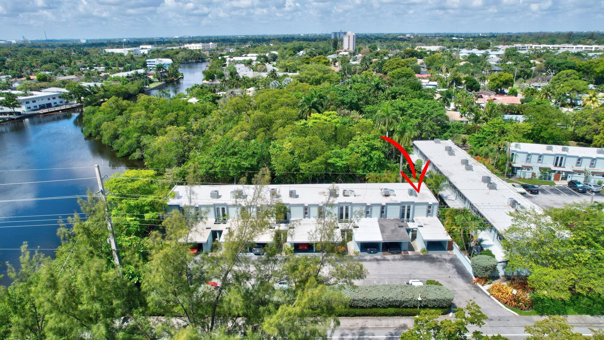 FOOTBRIDGE TOWNHOUSE - Residential