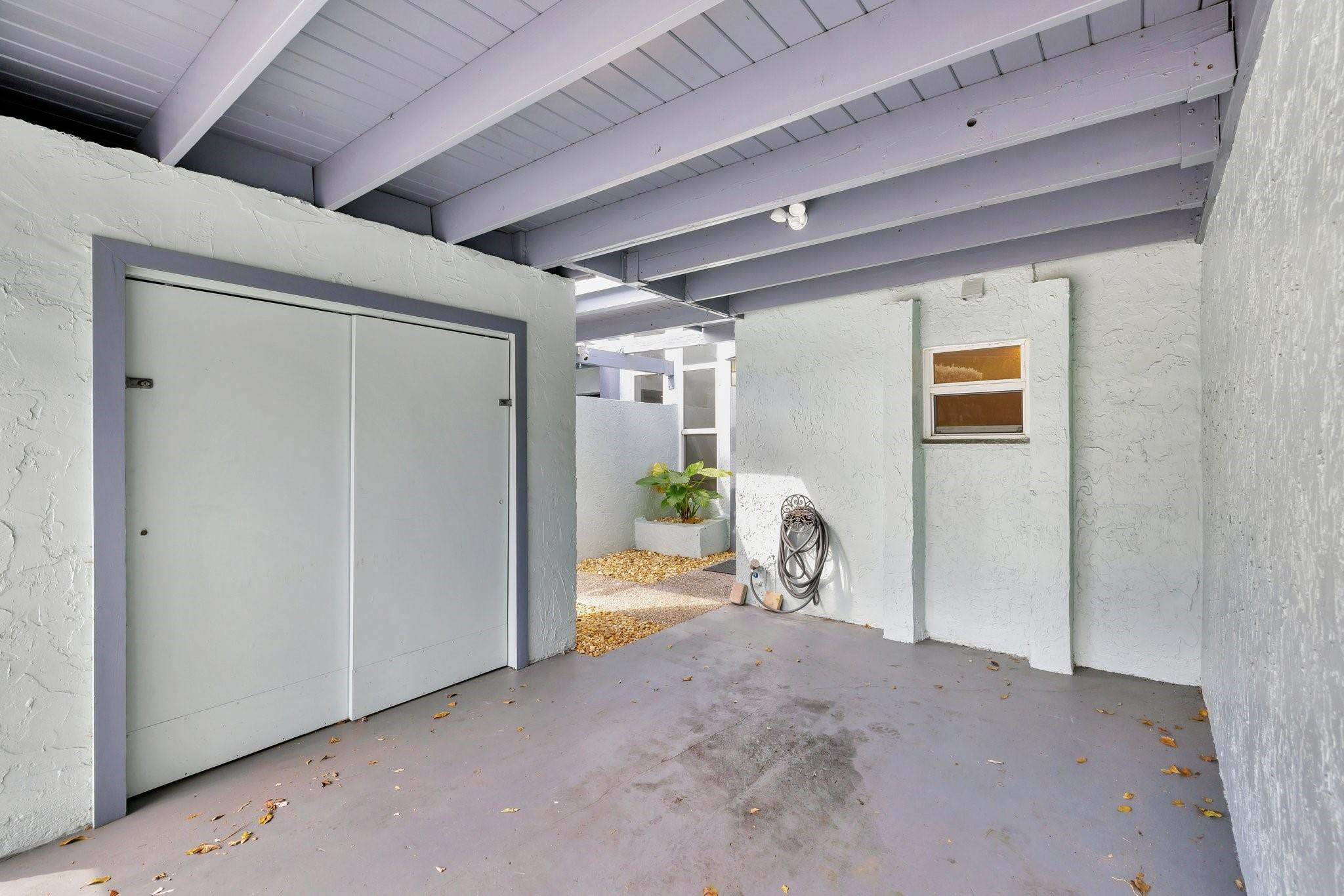 FOOTBRIDGE TOWNHOUSE - Residential