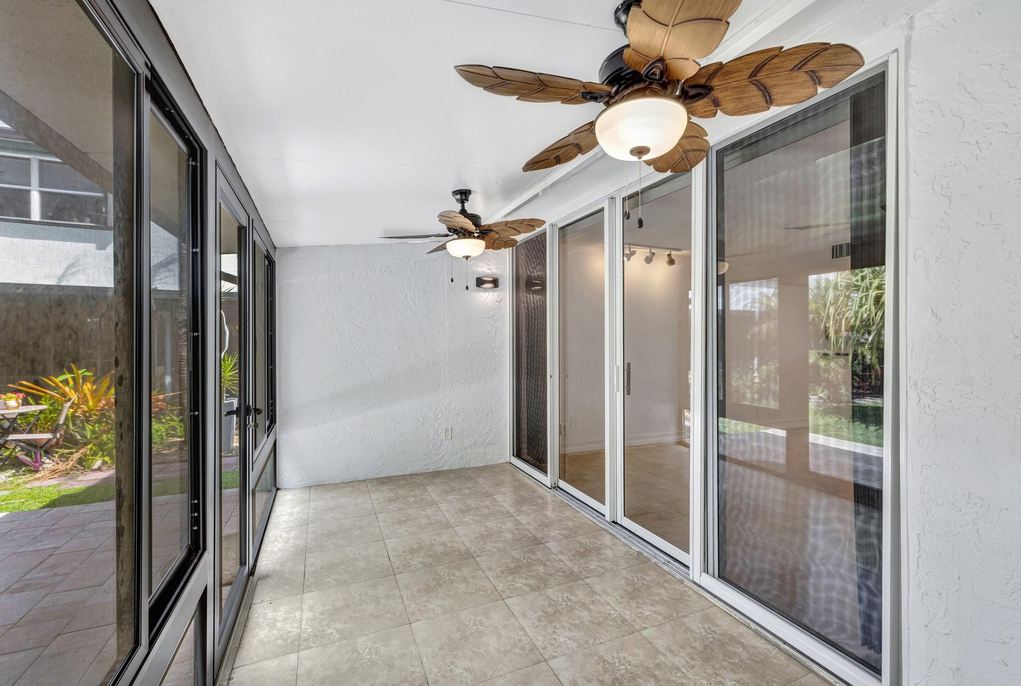 FOOTBRIDGE TOWNHOUSE - Residential