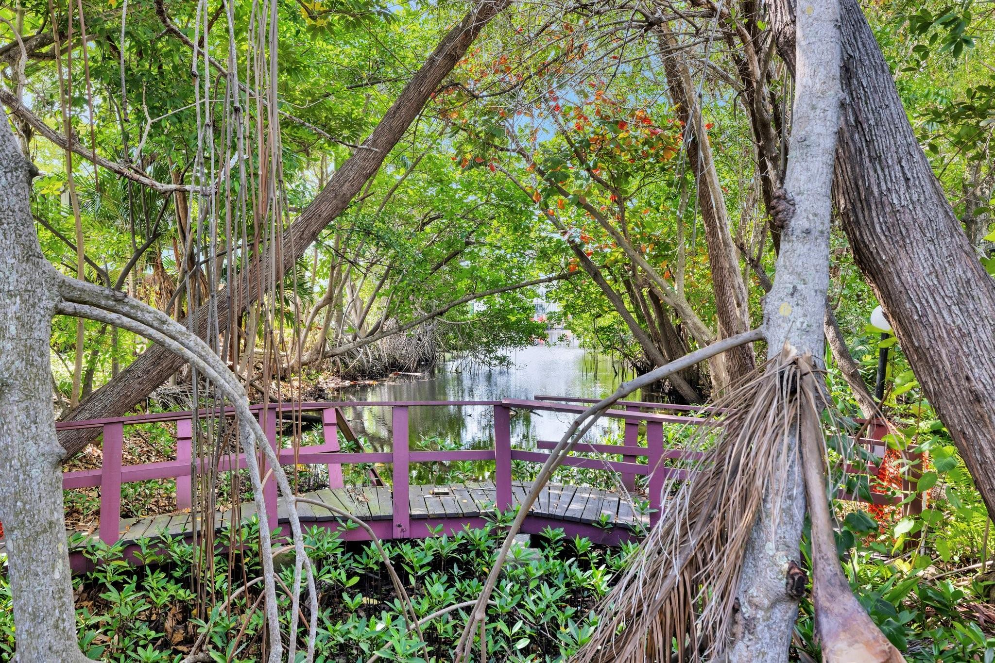 FOOTBRIDGE TOWNHOUSE - Residential