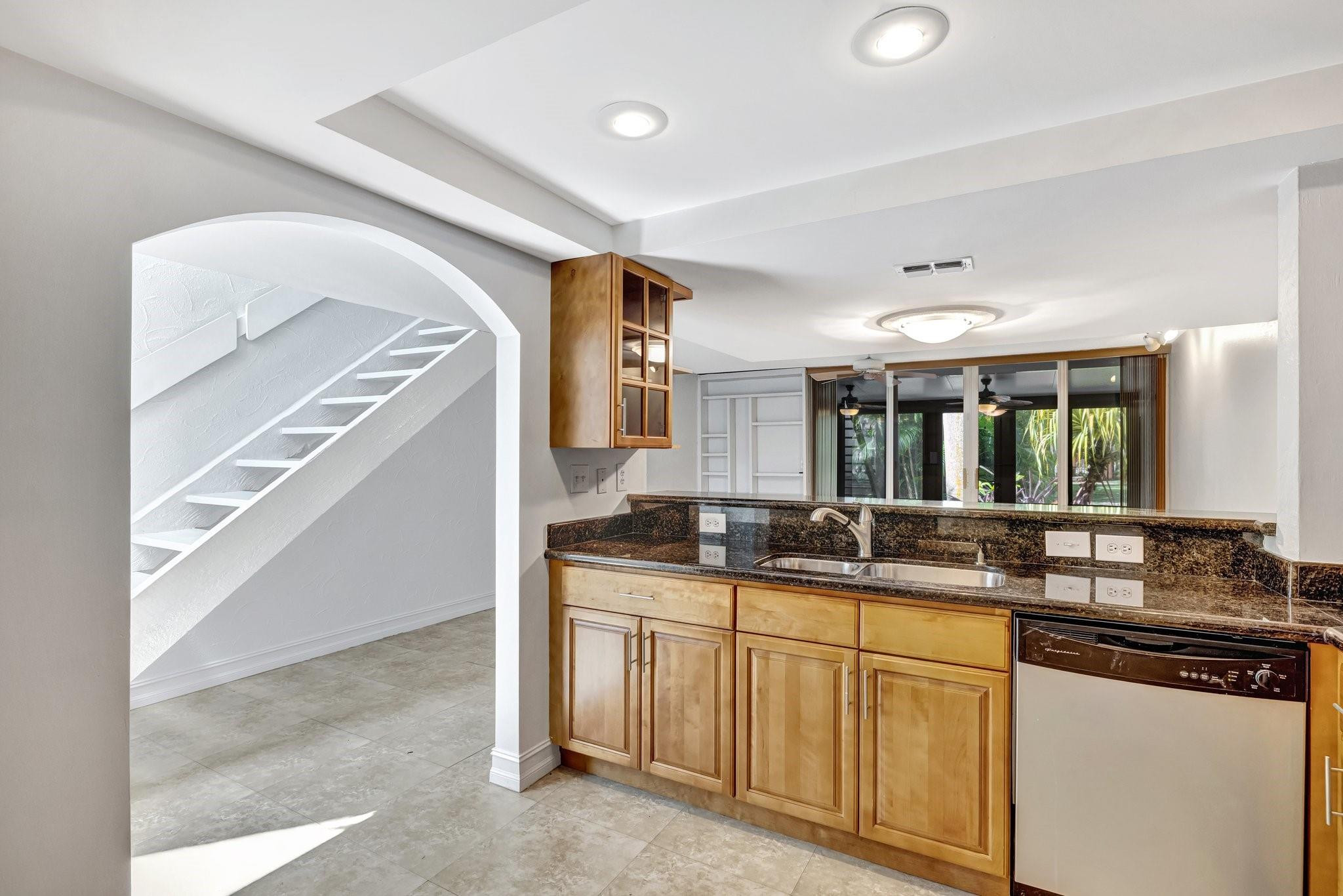 FOOTBRIDGE TOWNHOUSE - Residential