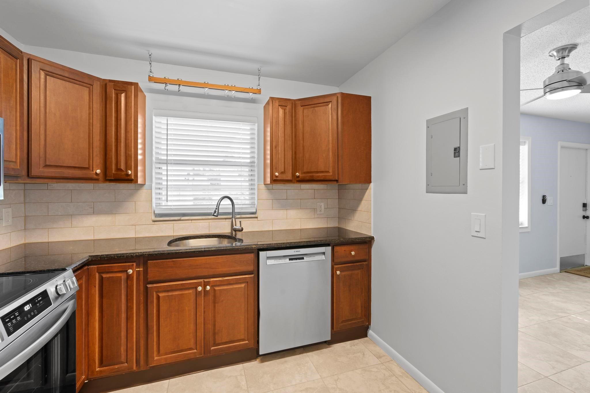 SUN HAVEN COND DECL FILED - Residential