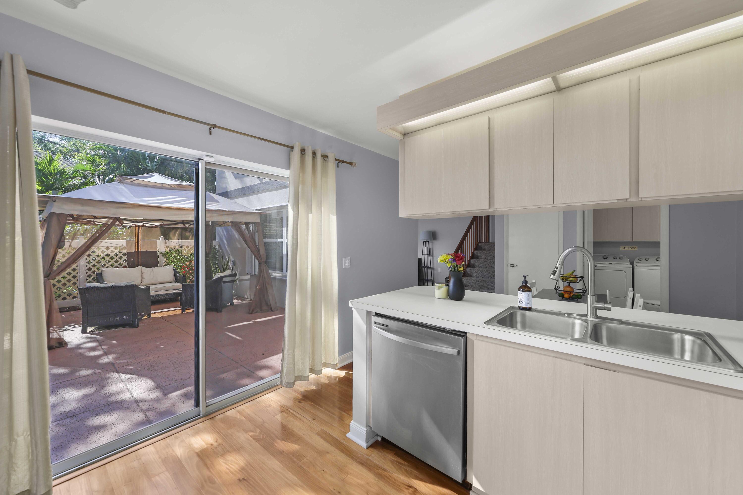 STAMFORD AT ROYAL PALM BEACH - Residential