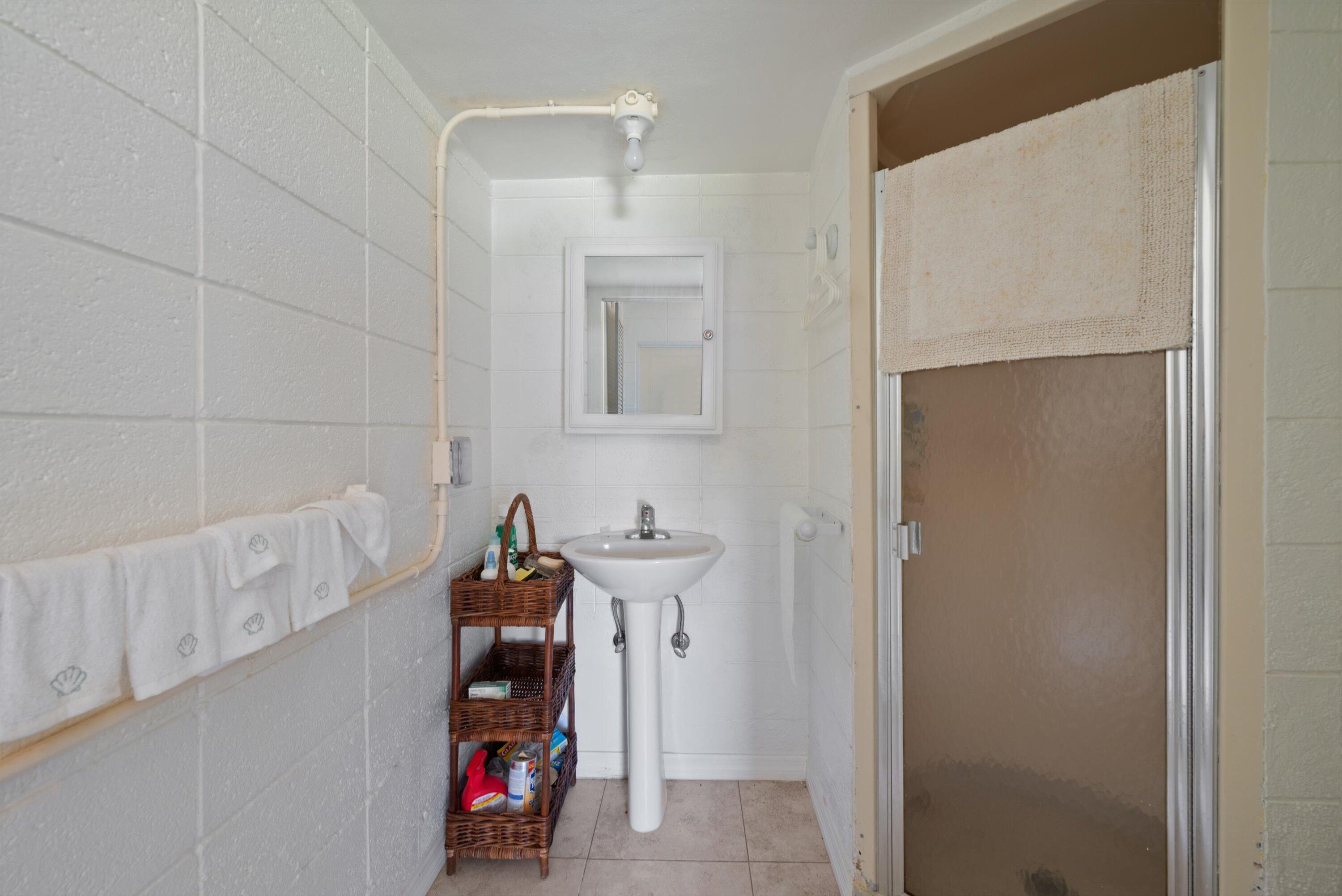 NUMBER ONE NORTH OCEAN CONDO - Residential