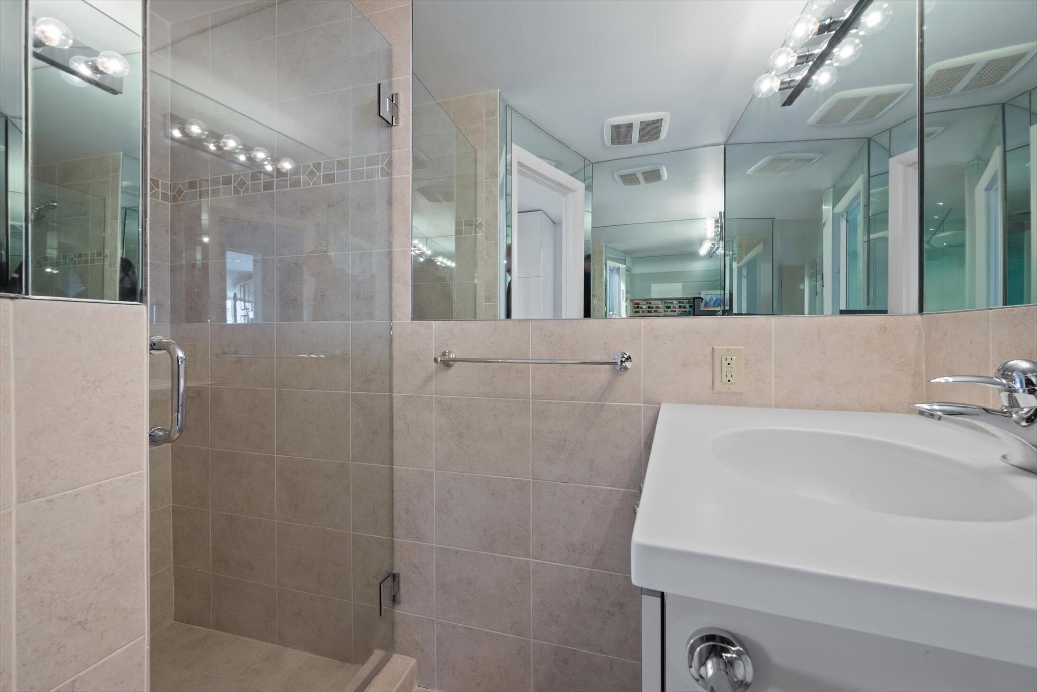 NUMBER ONE NORTH OCEAN CO - Residential