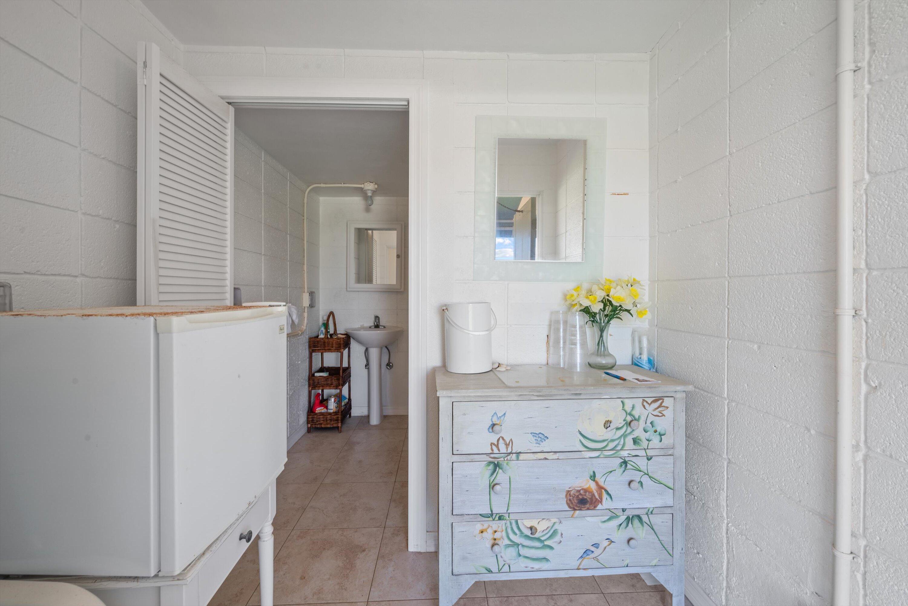 NUMBER ONE NORTH OCEAN CONDO - Residential