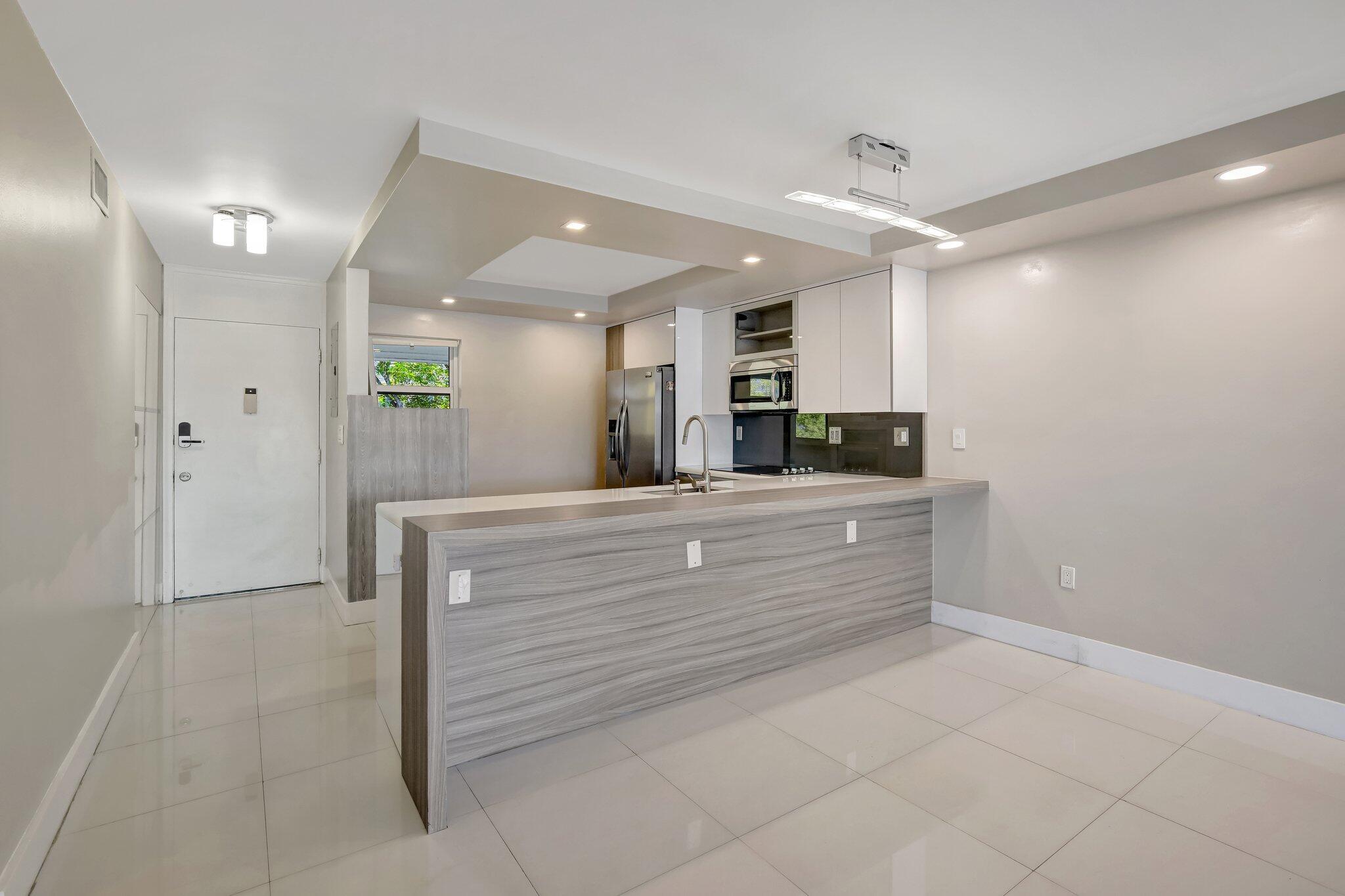 3600 NE 170th Street 407