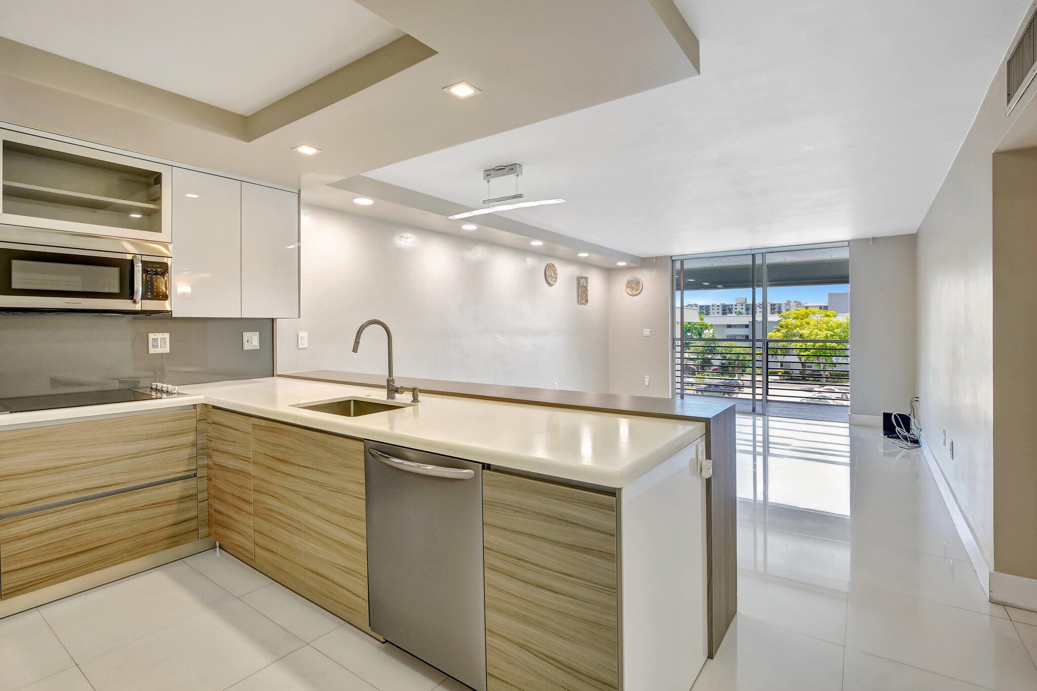 3600 NE 170th Street 407