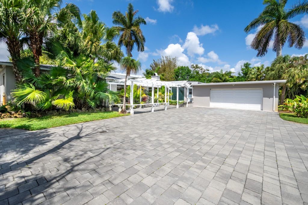 Photo of 2337 SW 27th Avenue, Fort Lauderdale, FL 33312 (MLS # F10554829)