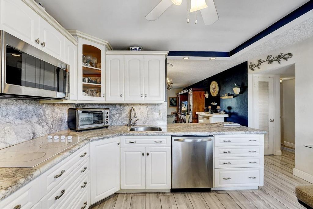 Photo of 2615 NE 1st Court #204, Boynton Beach, FL 33435 (MLS # R11106617)