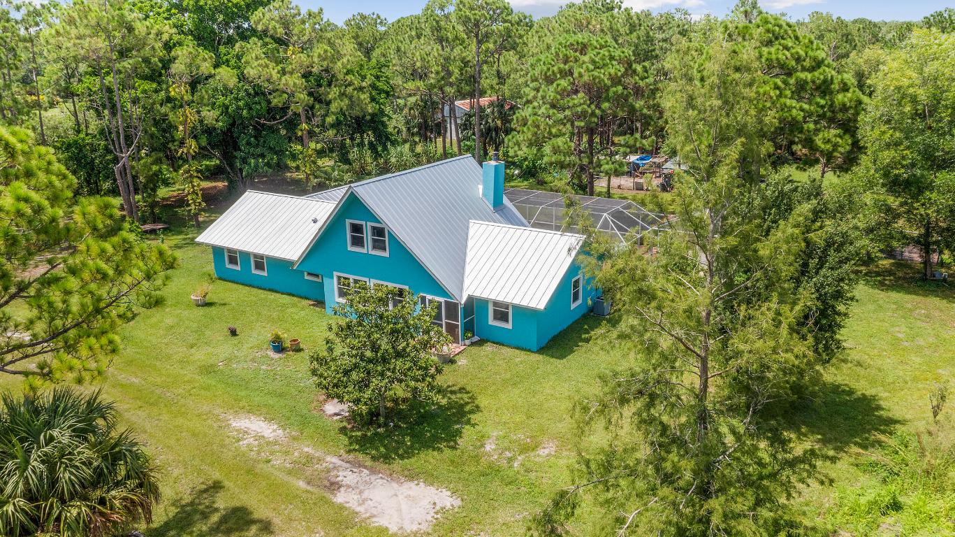 FELLSMERE FARMS CO S/D OF UNSURVEYED TWP 31 RNG 37 - Residential