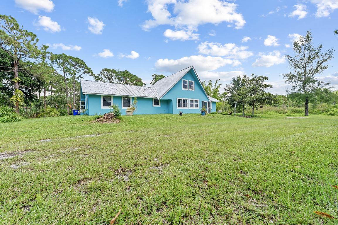 FELLSMERE FARMS CO S/D OF UNSURVEYED TWP 31 RNG 37 - Residential