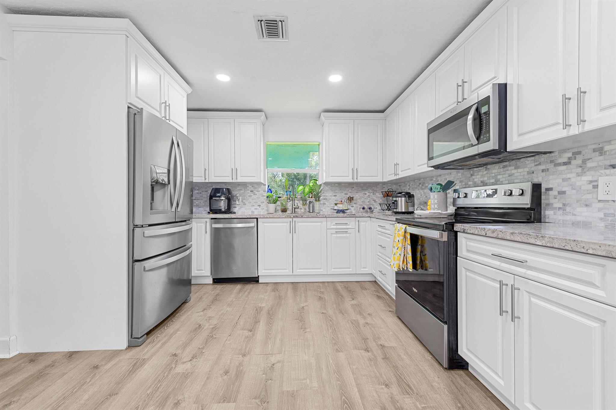 FELLSMERE FARMS CO S/D OF - Residential