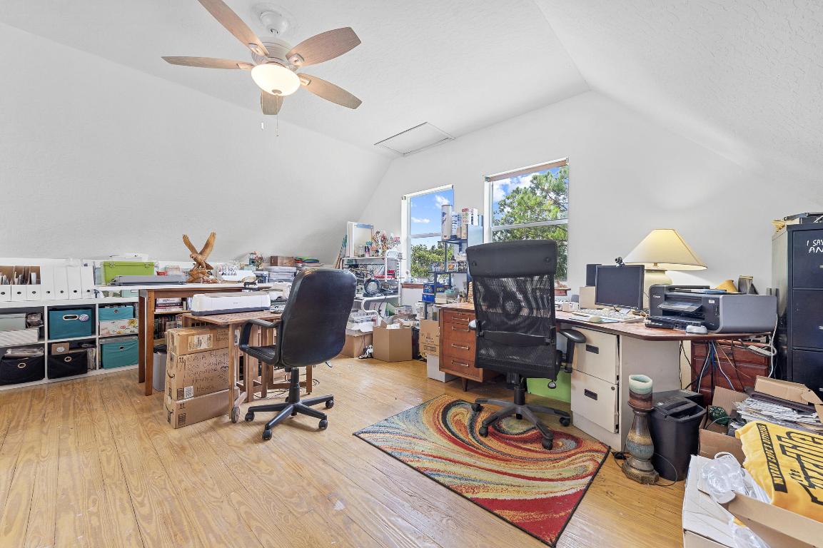 FELLSMERE FARMS CO S/D OF UNSURVEYED TWP 31 RNG 37 - Residential