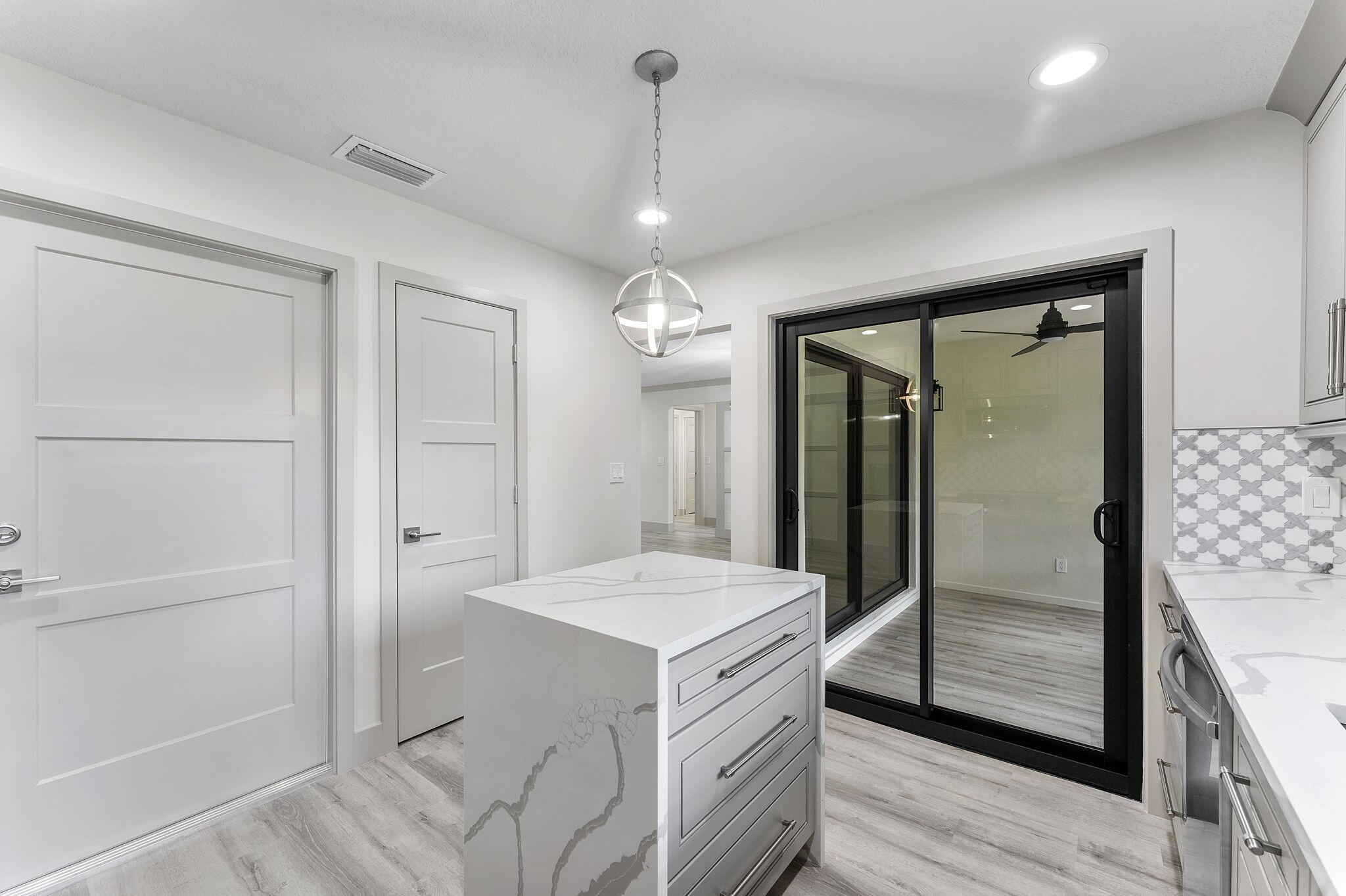 BENT TREE VILLAS EAST CON - Residential