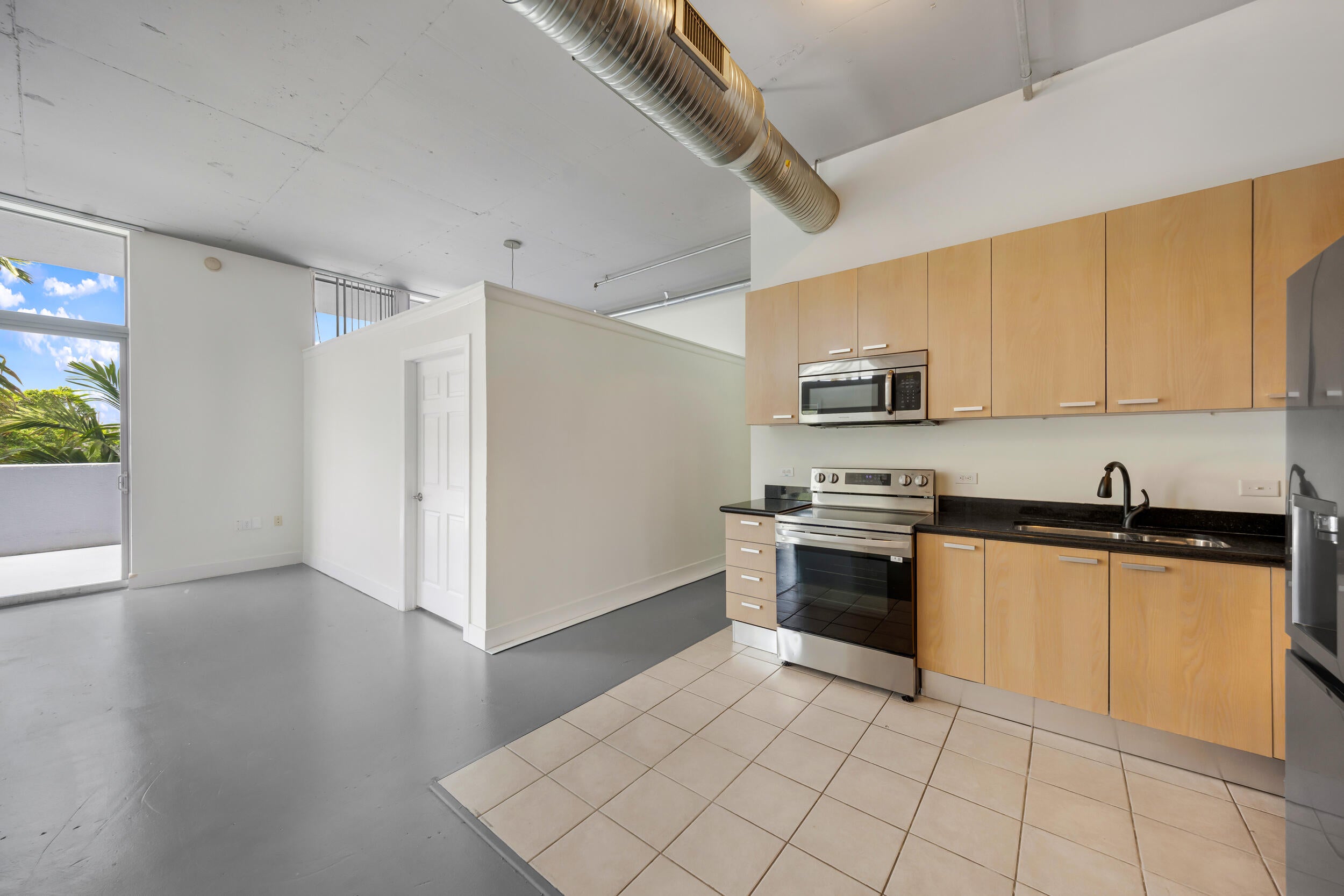 2100 VAN BUREN Street 206