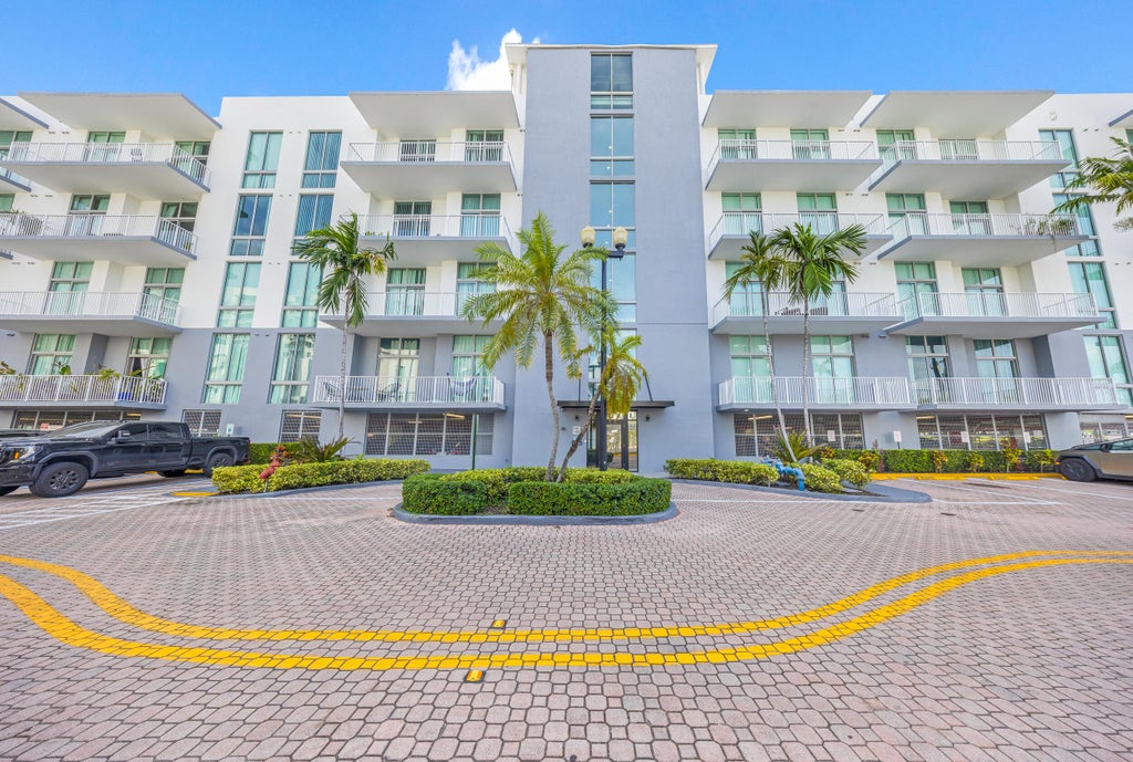 Photo of 2100 VAN BUREN Street #206, Hollywood, FL 33020 (MLS # B26059210)