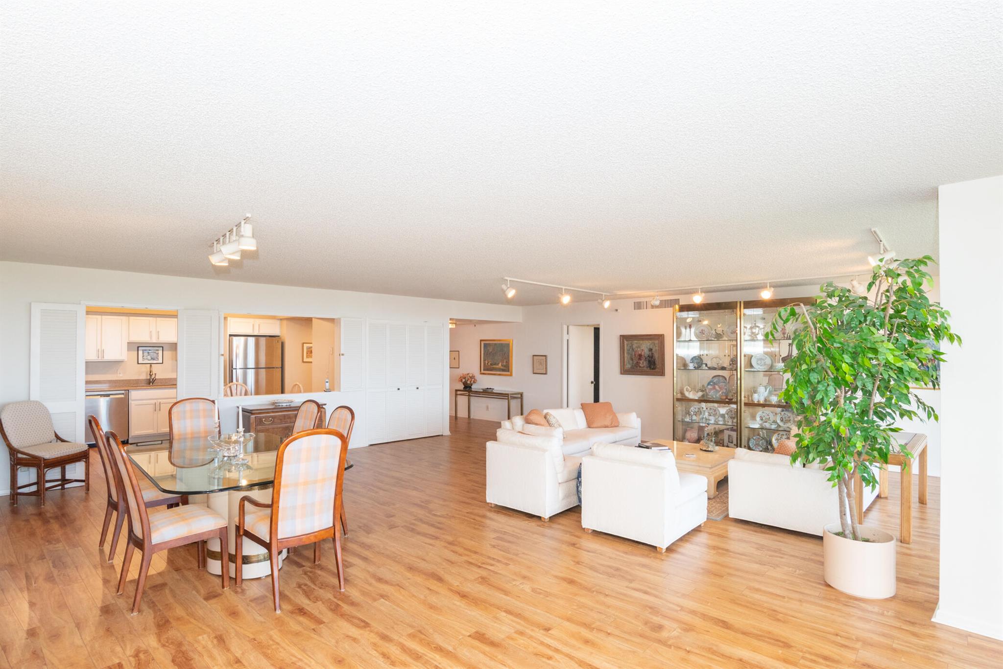 Lands of the President - - Residential