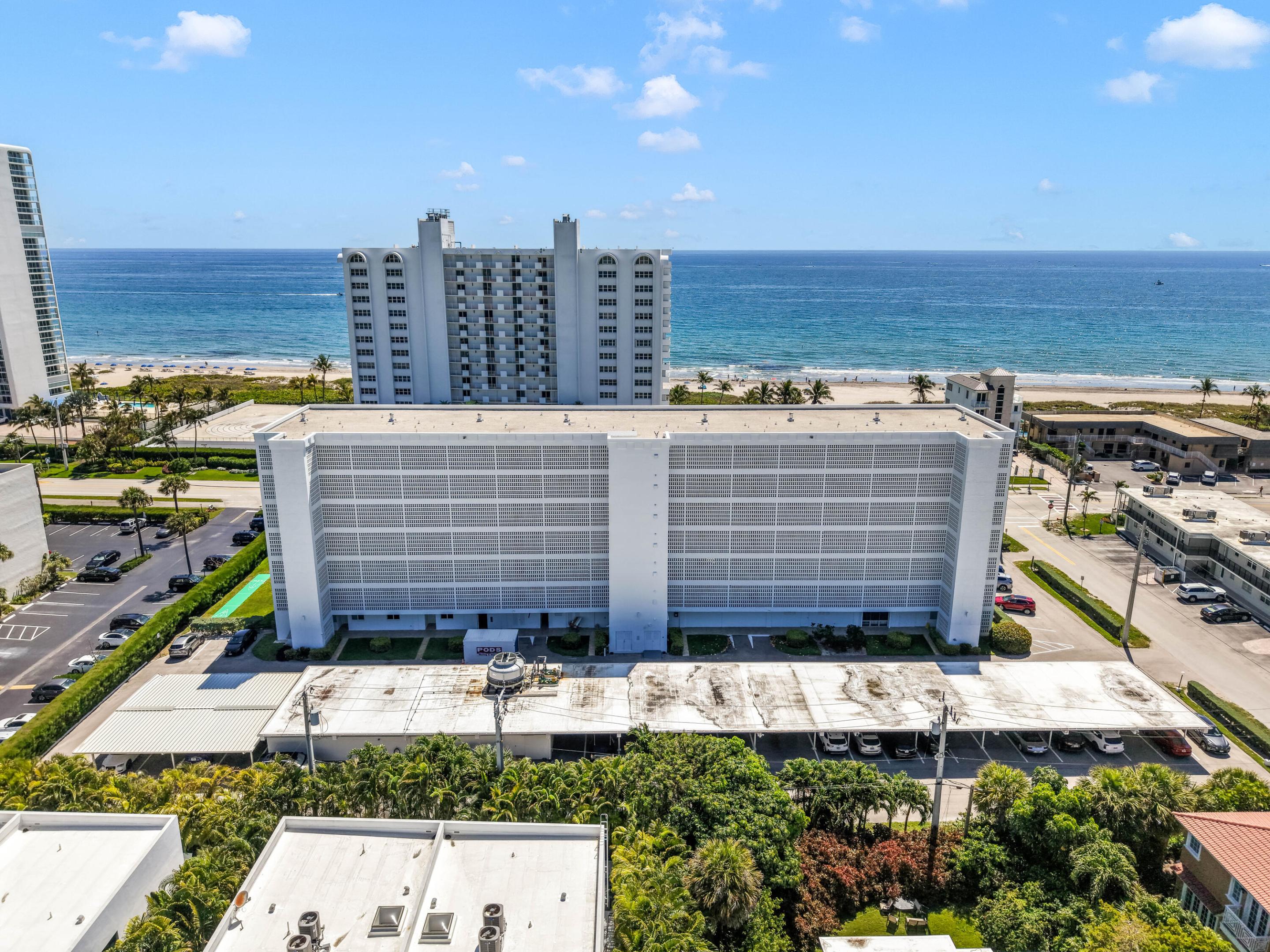 BOCA REEF CONDO - Residential