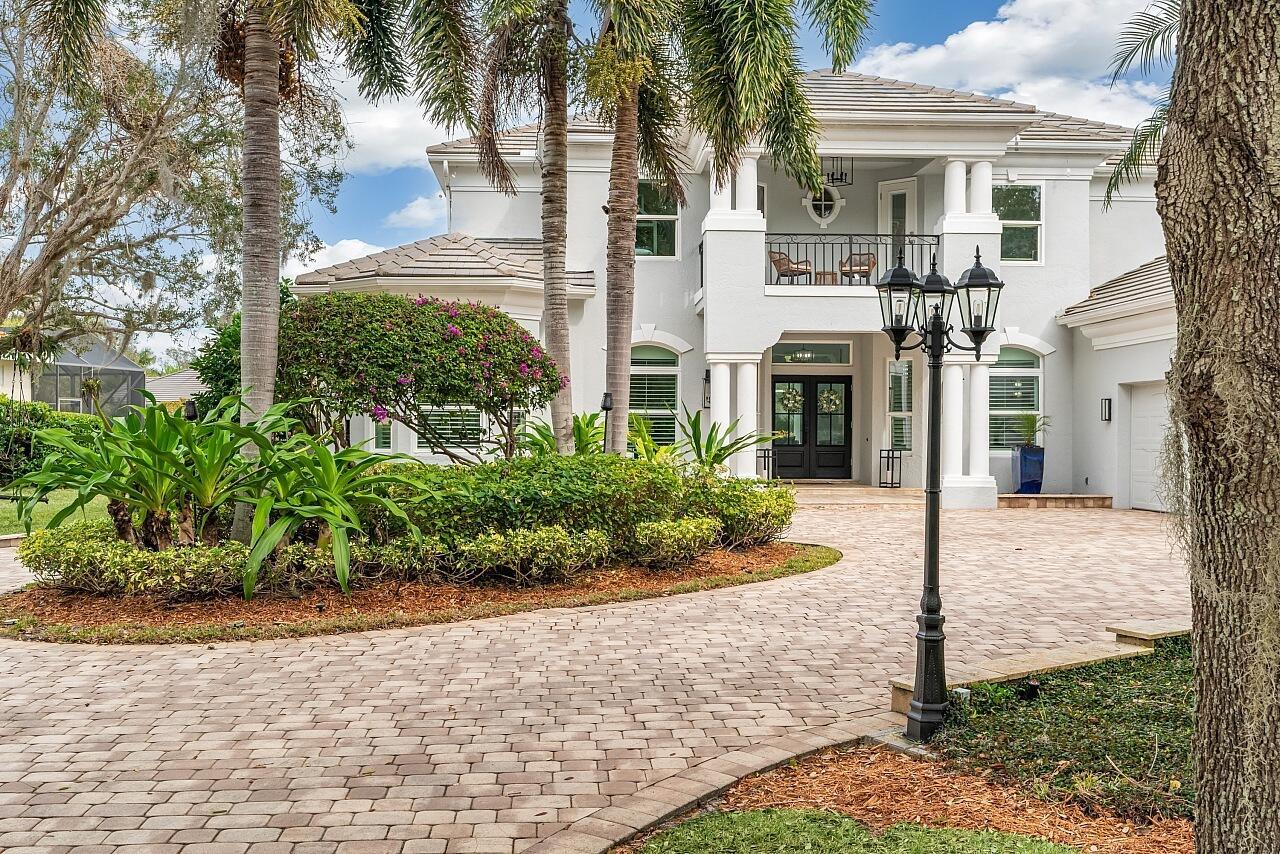 700 Marbrisa River Lane