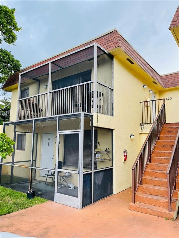 TOWNHOUSE VILLAGE - Residential