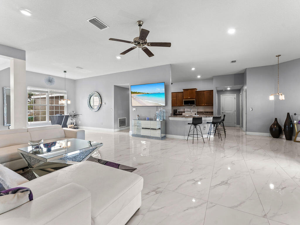 PORT ST LUCIE SECTION 19 - Residential