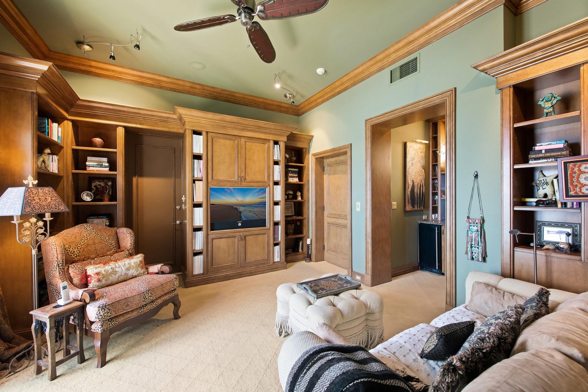 Hillsboro Mile - Residential