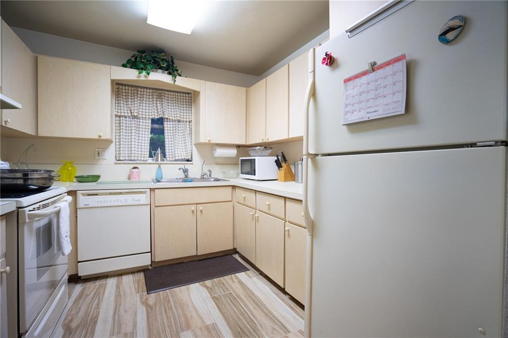 Pine Island Villas 1 cond - Residential